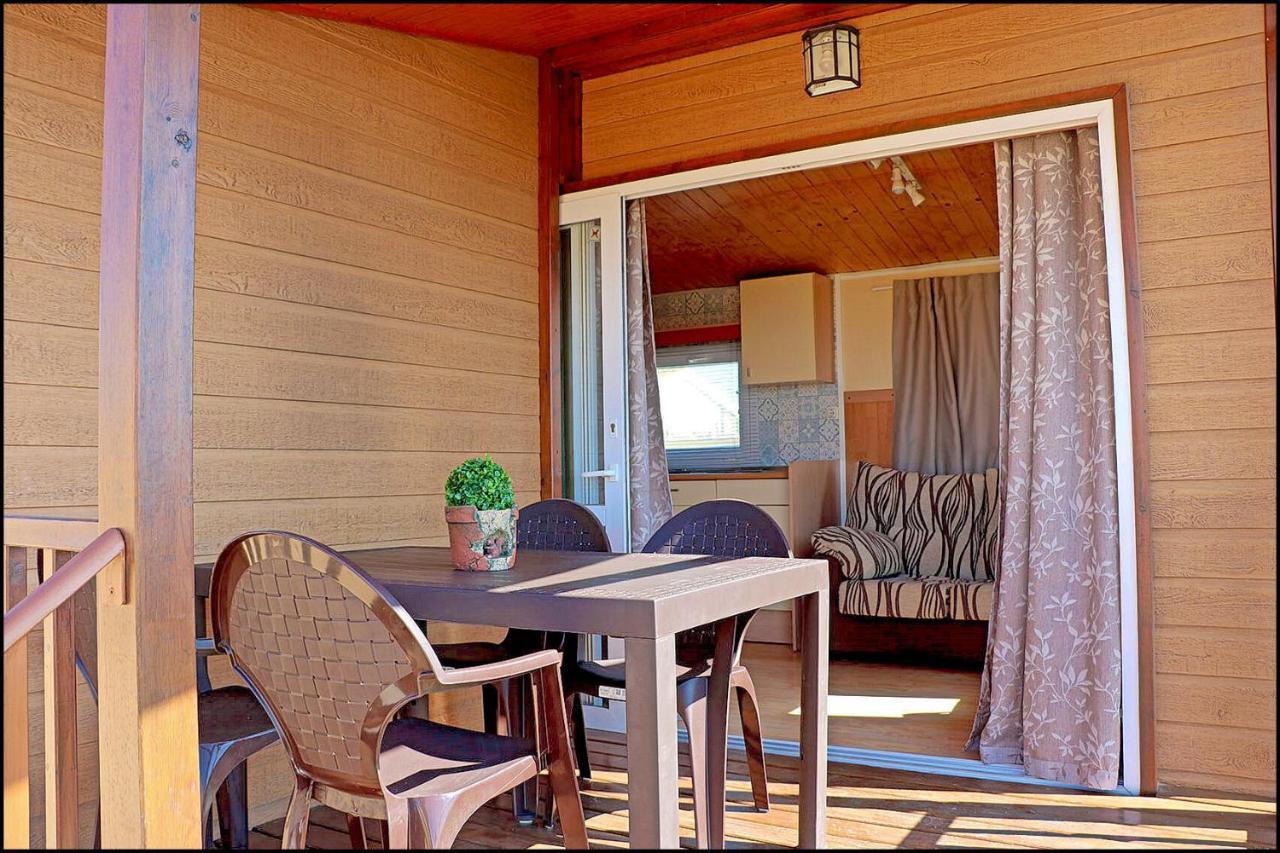 Bungalow con piscina privada Conil De La Frontera Exterior foto