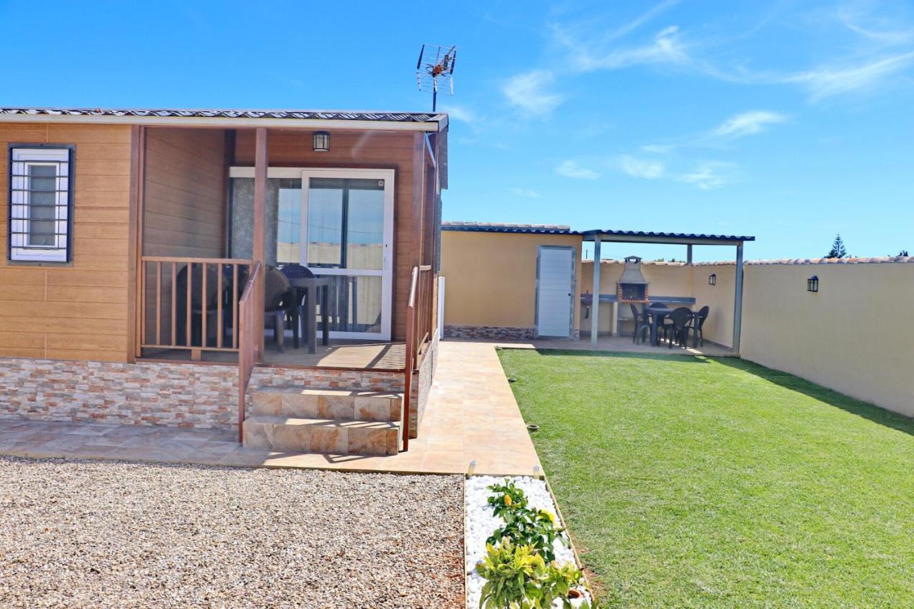 Bungalow con piscina privada Conil De La Frontera Exterior foto